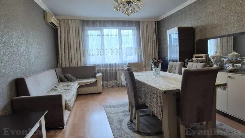 Satılır 4 otaqlı Mənzil Köhnə tikili 100 m² Yasamal