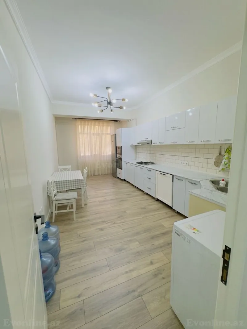 Kirayə verilir 3 otaqlı Mənzil Yeni tikili 140 m² Bayıl - şəkil 10