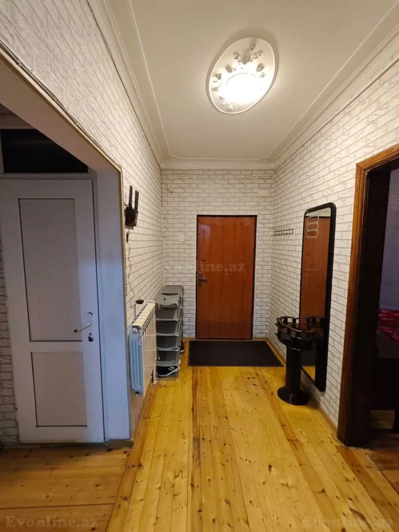 Kirayə verilir 1 otaqlı Mənzil Köhnə tikili 75 m² Suraxanı r. - şəkil 2