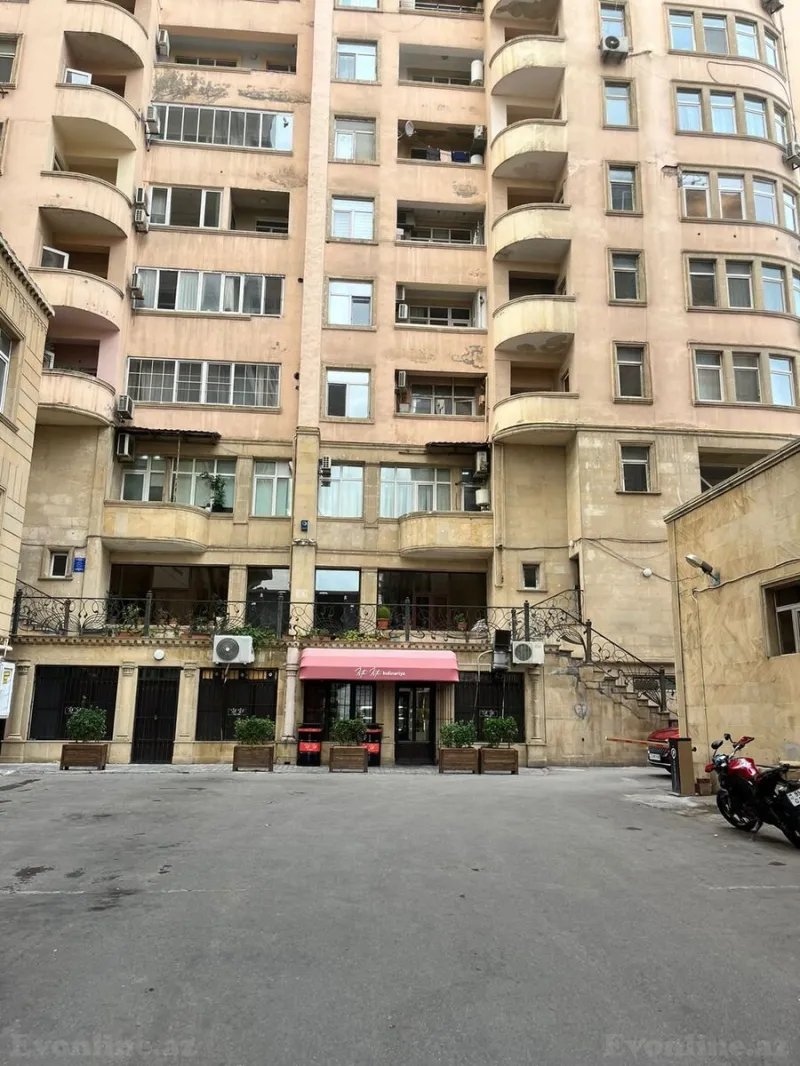 Satılır Obyekt 75 m² Nizami m.