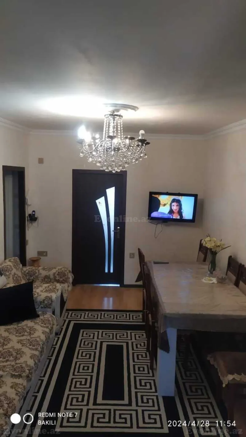 Satılır 3 otaqlı Mənzil Köhnə tikili 50 m² 8-ci kilometr