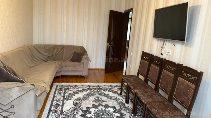 Bakı, Xətai r., Əhmədli m.da 3 otaqlı mənzil kirayə verilir