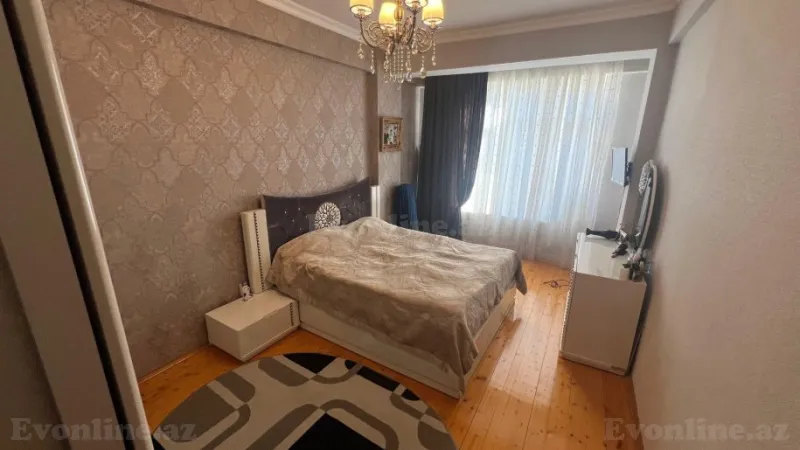 Satılır 4 otaqlı Mənzil Yeni tikili 141 m² Nizami r. - şəkil 3