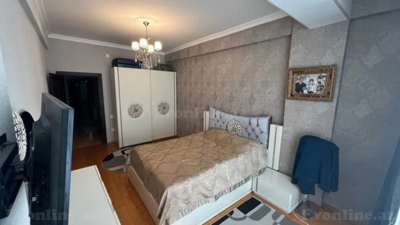 Satılır 4 otaqlı Mənzil Yeni tikili 141 m² Nizami r. - şəkil 4