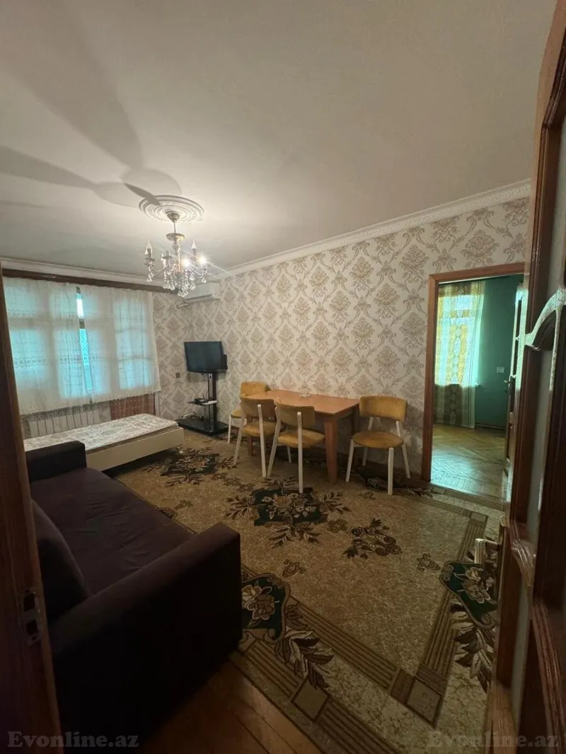 Kirayə verilir 2 otaqlı Mənzil Köhnə tikili 75 m² Nərimanov r.