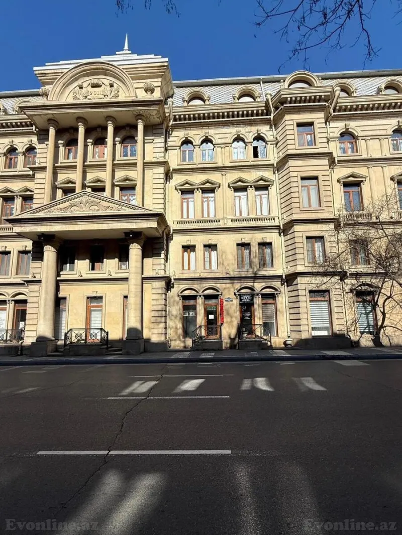 Kirayə verilir Obyekt 100 m² Nəsimi r.