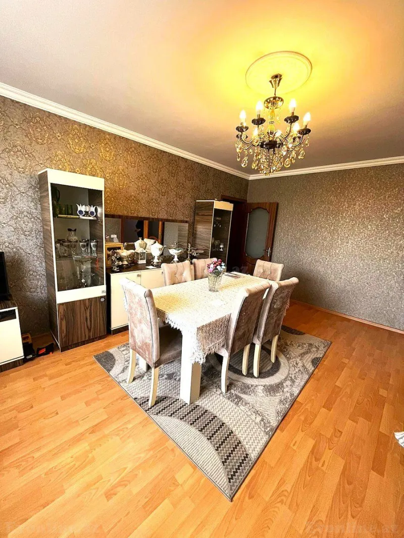 Satılır 4 otaqlı Mənzil Köhnə tikili 110 m² Yasamal r. - şəkil 4