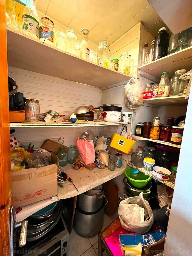 Satılır 4 otaqlı Mənzil Köhnə tikili 110 m² Yasamal r. - şəkil 14