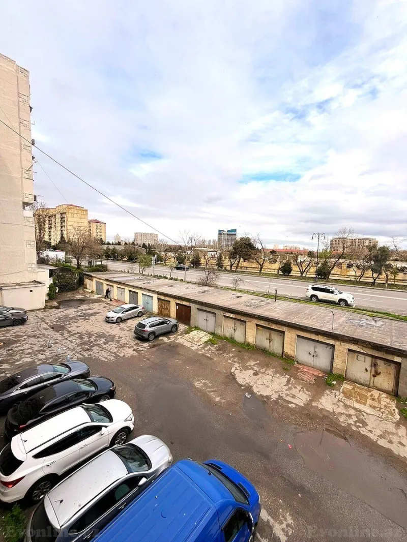 Satılır 4 otaqlı Mənzil Köhnə tikili 110 m² Yasamal r. - şəkil 21