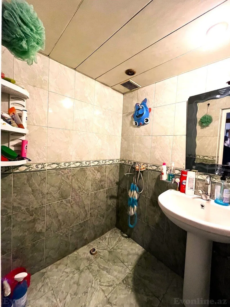 Satılır 4 otaqlı Mənzil Köhnə tikili 110 m² Yasamal r. - şəkil 23