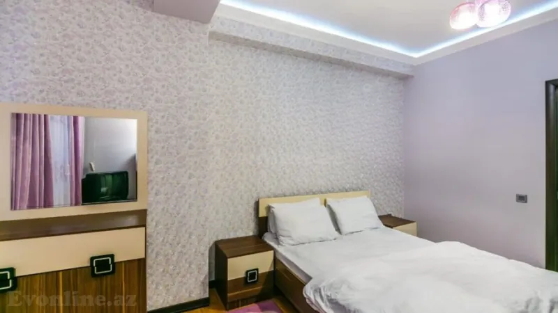 Kirayə verilir 3 otaqlı Mənzil Yeni tikili 120 m² 4-cü mikrorayon