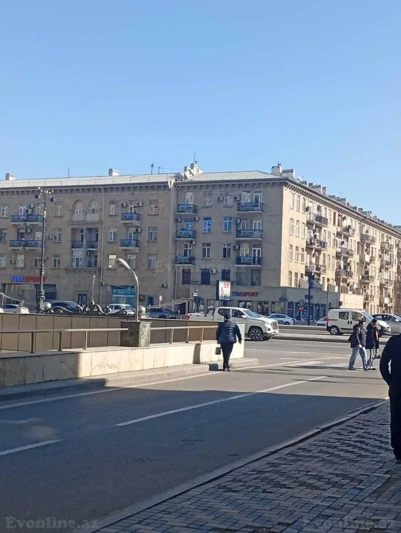 1 otaqlı Mənzil 47 m² Nəriman Nərimanov m. Satılır