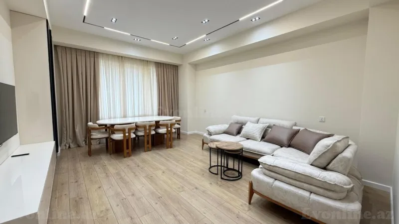 Kirayə verilir 3 otaqlı Mənzil Yeni tikili 130 m² Xətai r.