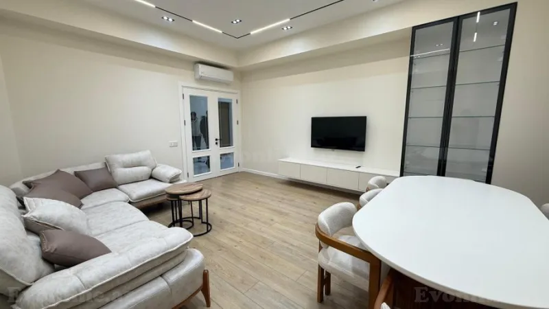 Kirayə verilir 3 otaqlı Mənzil Yeni tikili 130 m² Xətai r. - şəkil 2