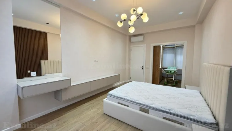 Kirayə verilir 3 otaqlı Mənzil Yeni tikili 130 m² Xətai r. - şəkil 13