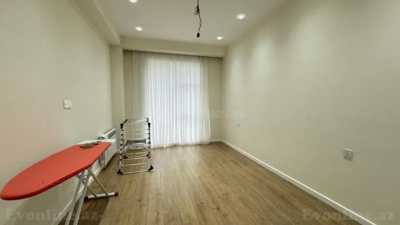 Kirayə verilir 3 otaqlı Mənzil Yeni tikili 130 m² Xətai r. - şəkil 16