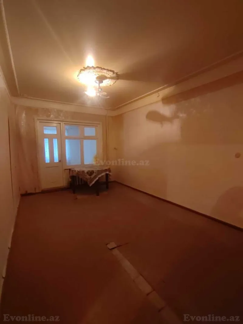 Satılır 3 otaqlı Mənzil Köhnə tikili 85 m² Həzi Aslanov