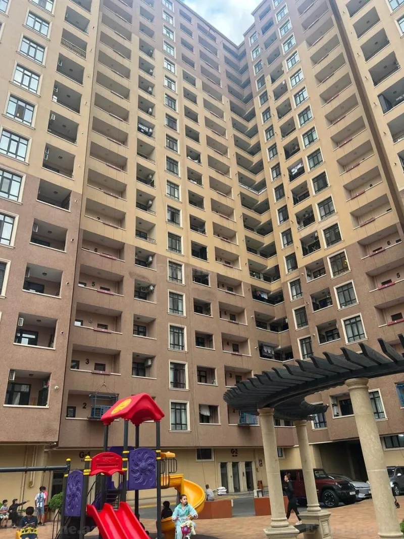 Satılır 3 otaqlı Mənzil Yeni tikili 110 m² 8-ci mikrorayon