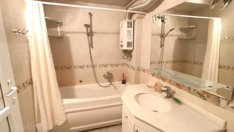 Satılır 3 otaqlı Mənzil Köhnə tikili 90 m² 28 May m. - şəkil 10