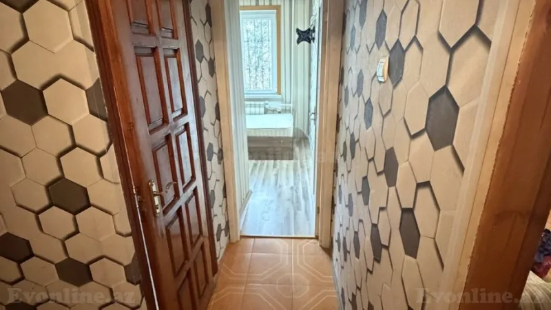 Satılır 2 otaqlı Mənzil Köhnə tikili 32 m² 8-ci kilometr