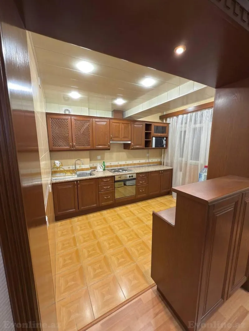 Kirayə verilir 3 otaqlı Mənzil Yeni tikili 110 m² İçərişəhər m. - şəkil 13