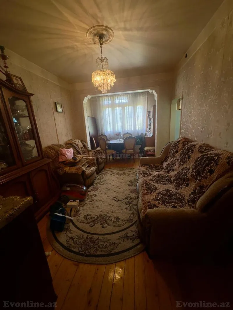 Kirayə verilir 2 otaqlı Mənzil Köhnə tikili 45 m² 1-ci mikrorayon