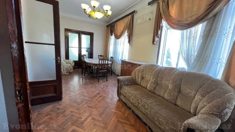 Satılır 3 otaqlı Mənzil Köhnə tikili 100 m² Nəsimi r. - şəkil 2