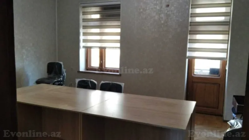 Bakı, Nəsimi r., 28 May m.da 3 otaqlı ofis kirayə verilir