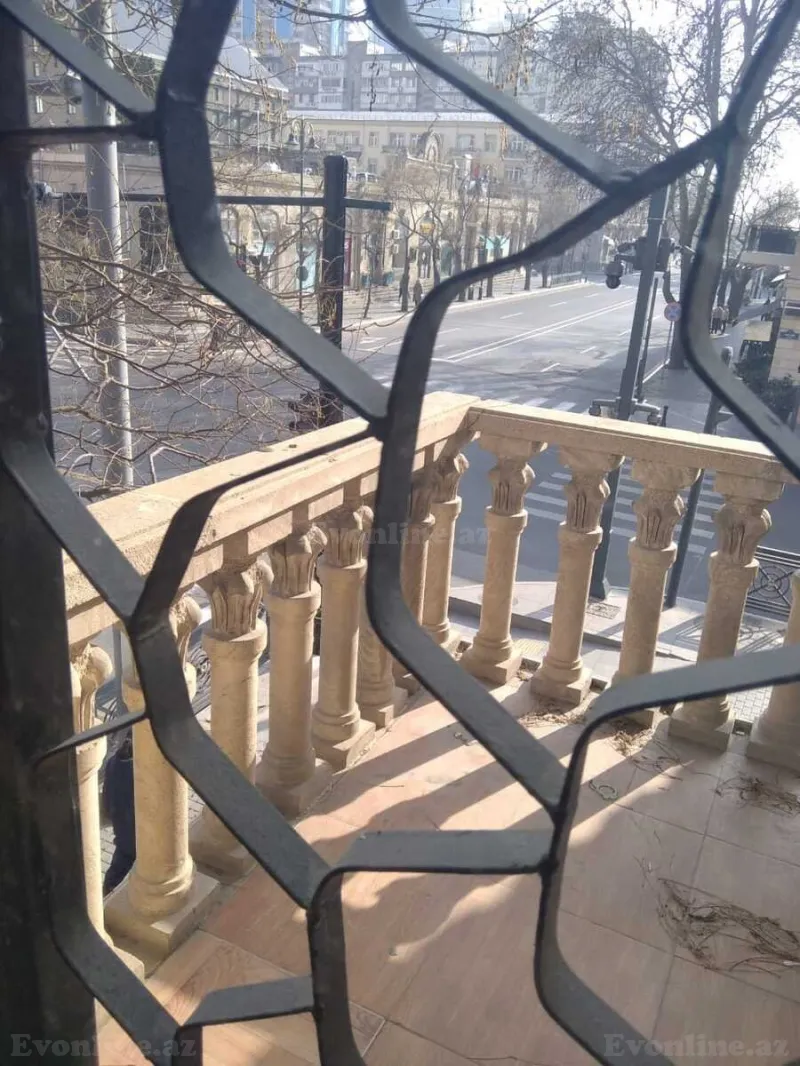 Kirayə verilir Ofis 90 m² 28 May m. - şəkil 2