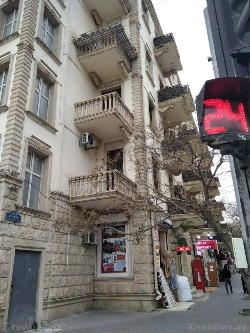 Kirayə verilir Ofis 90 m² 28 May m. - şəkil 4