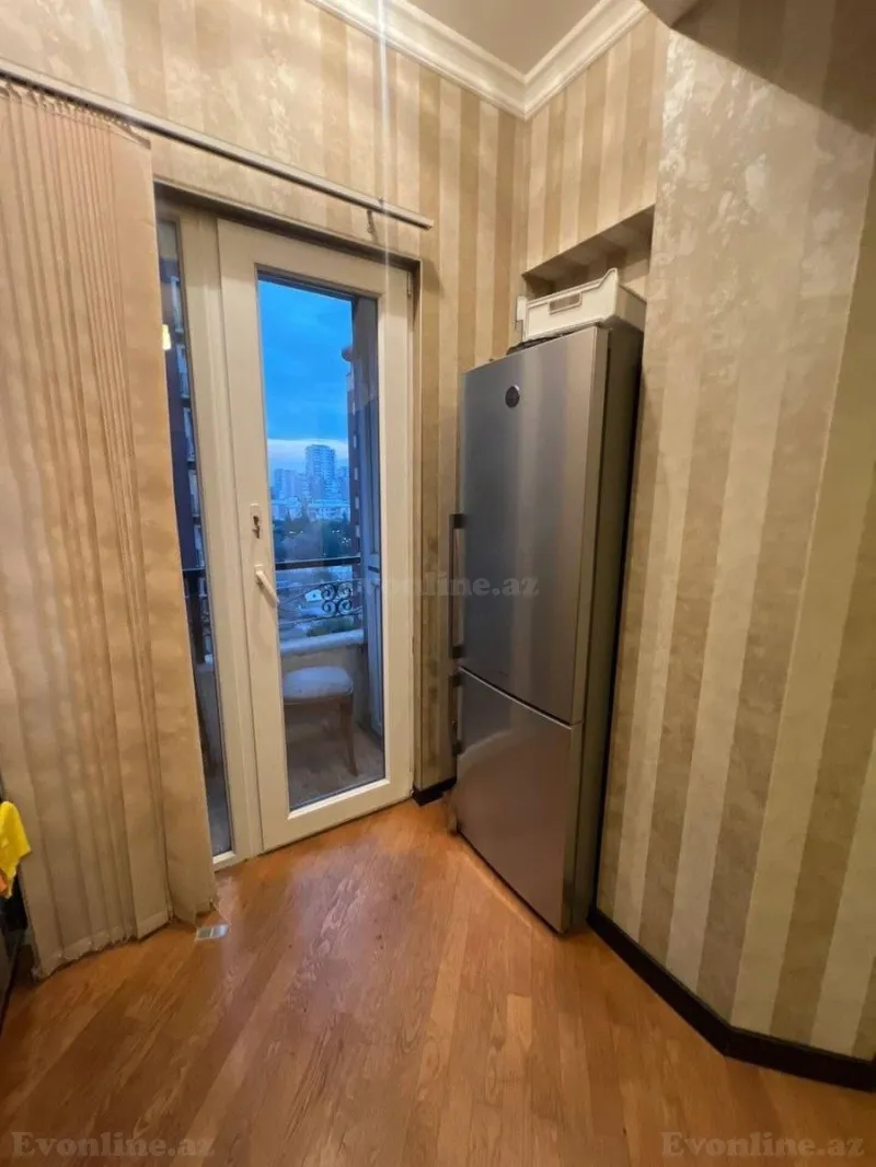 Satılır 3 otaqlı Mənzil Yeni tikili 95 m² Nəsimi r. - şəkil 8