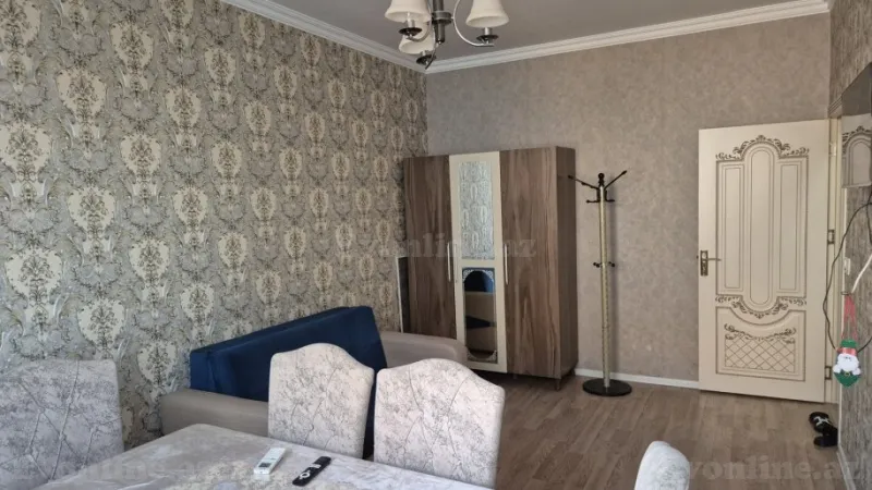 Kirayə verilir 2 otaqlı Mənzil Köhnə tikili 35 m² 1-ci mikrorayon