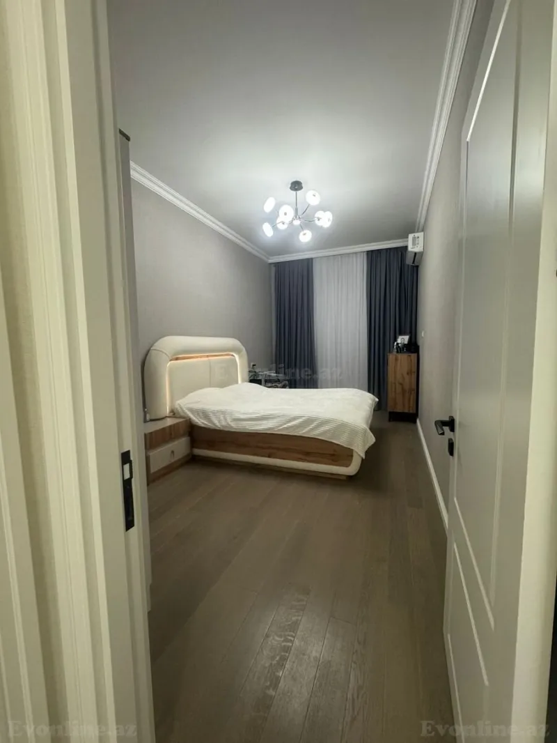 Satılır 2 otaqlı Mənzil Yeni tikili 60 m² 8 Noyabr m.