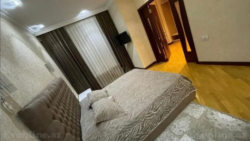 Kirayə verilir 5 otaqlı Mənzil Yeni tikili 270 m² 28 May m. - şəkil 11