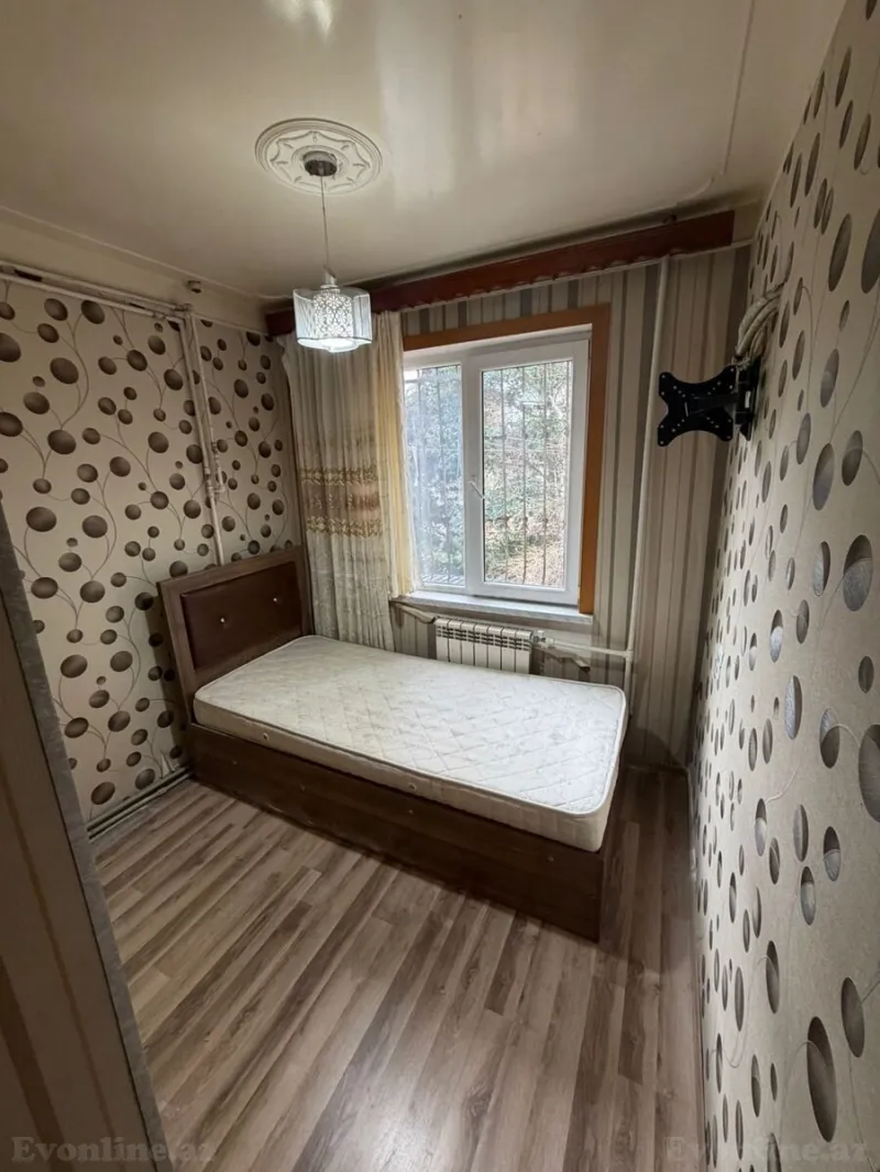 Satılır 2 otaqlı Mənzil Köhnə tikili 40 m² 8-ci kilometr - şəkil 2