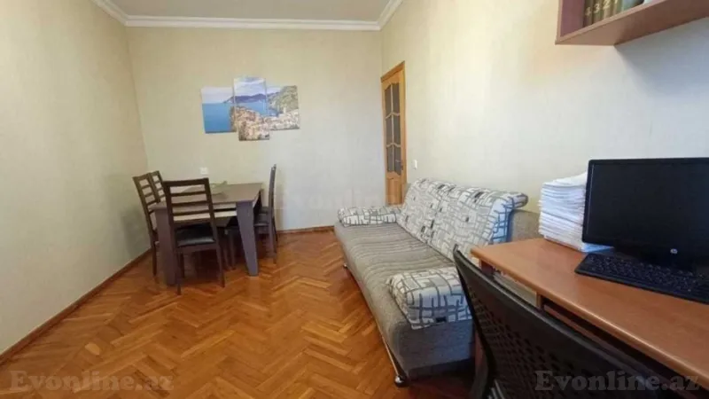 Satılır 2 otaqlı Mənzil Köhnə tikili 70 m² 9-cu mikrorayon - şəkil 2