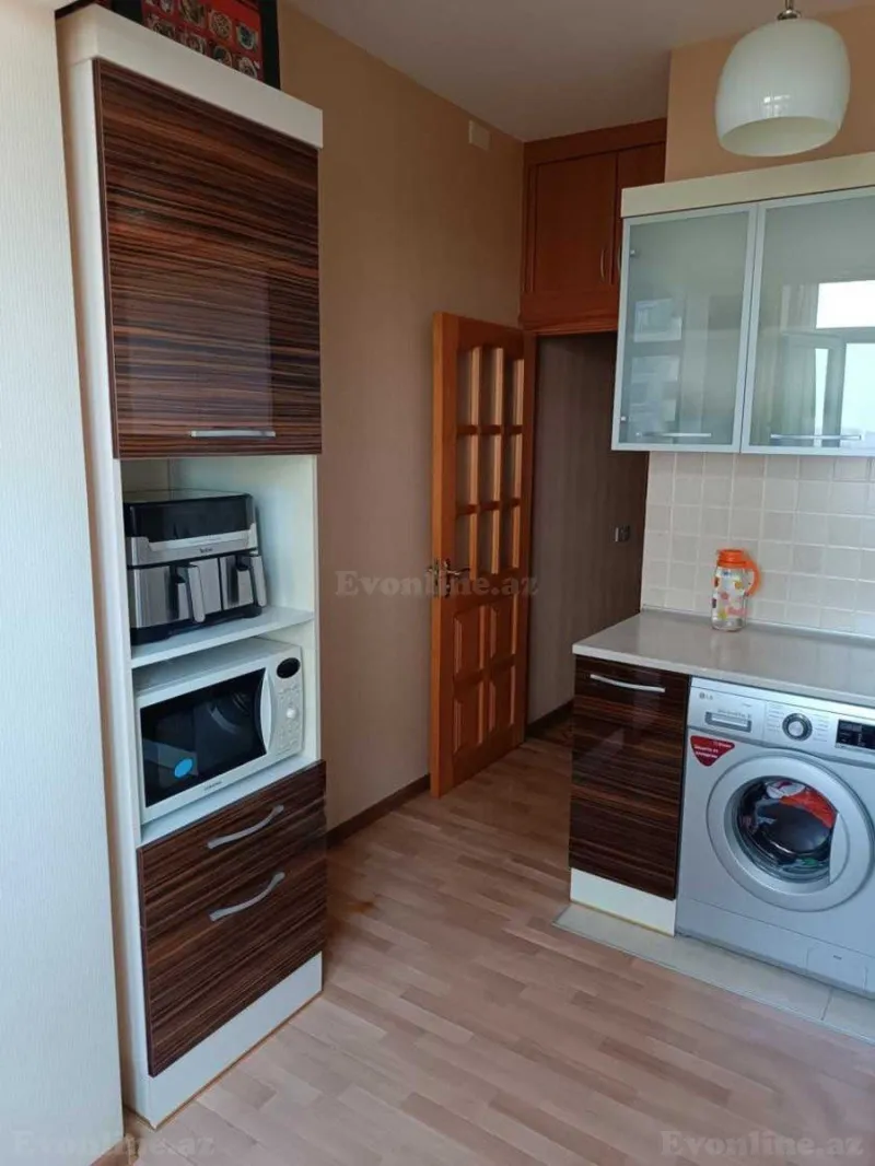 Satılır 2 otaqlı Mənzil Köhnə tikili 70 m² 9-cu mikrorayon - şəkil 8