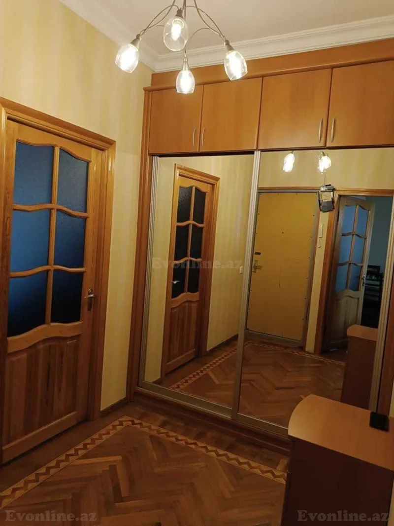 Satılır 2 otaqlı Mənzil Köhnə tikili 70 m² 9-cu mikrorayon - şəkil 13