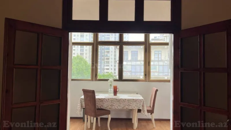 Kirayə verilir 2 otaqlı Mənzil Köhnə tikili 70 m² 28 May m. - şəkil 5