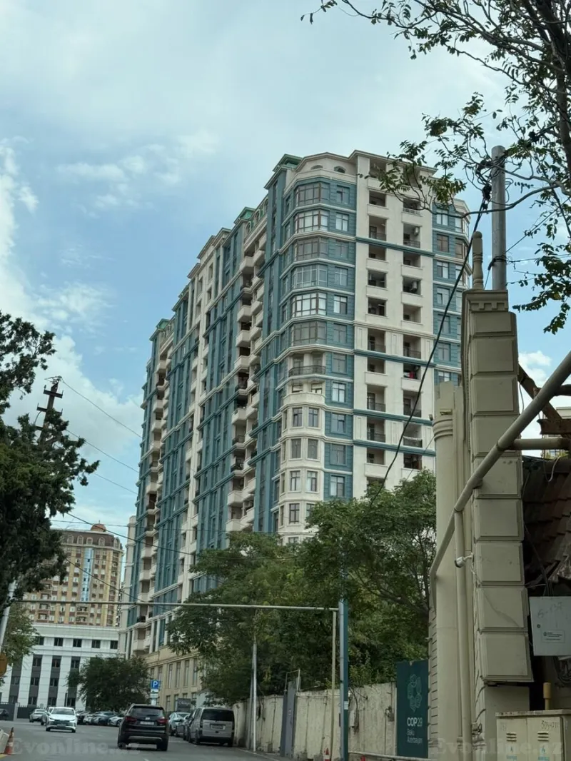 Kirayə verilir 2 otaqlı Mənzil Yeni tikili 80 m² Gənclik m.