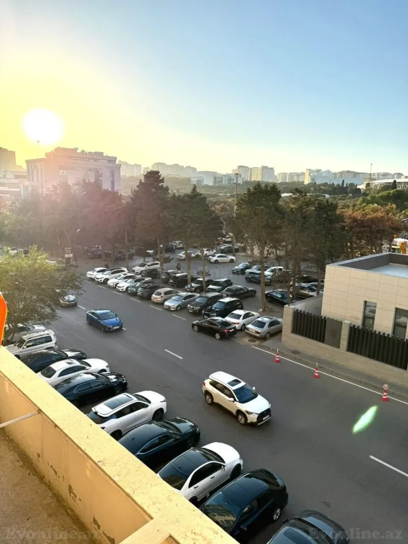 Kirayə verilir 2 otaqlı Mənzil Yeni tikili 80 m² Gənclik m. - şəkil 17