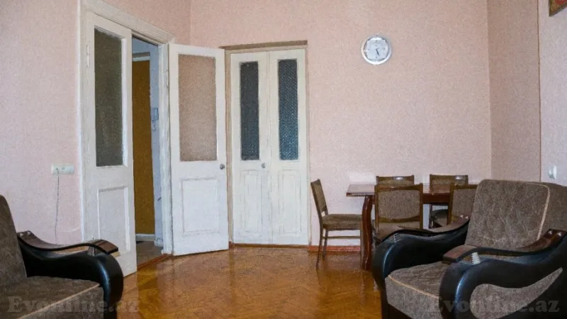 Kirayə verilir 2 otaqlı Mənzil Köhnə tikili 46 m² Nizami m. - şəkil 3