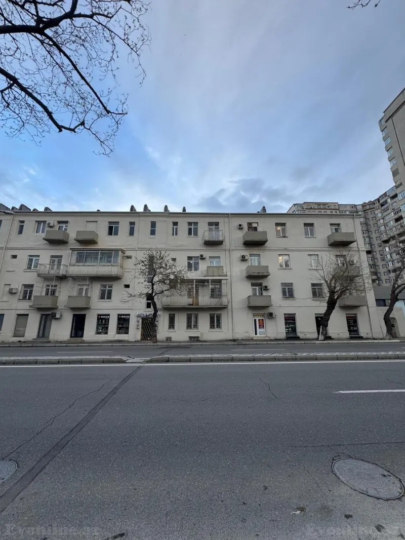 Satılır 2 otaqlı Mənzil Köhnə tikili 63 m² Nərimanov r.