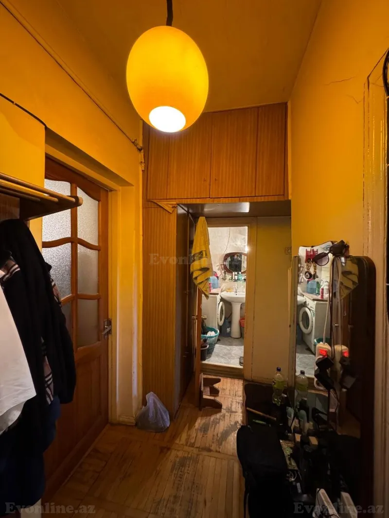 Satılır 2 otaqlı Mənzil Köhnə tikili 63 m² Nərimanov r. - şəkil 3