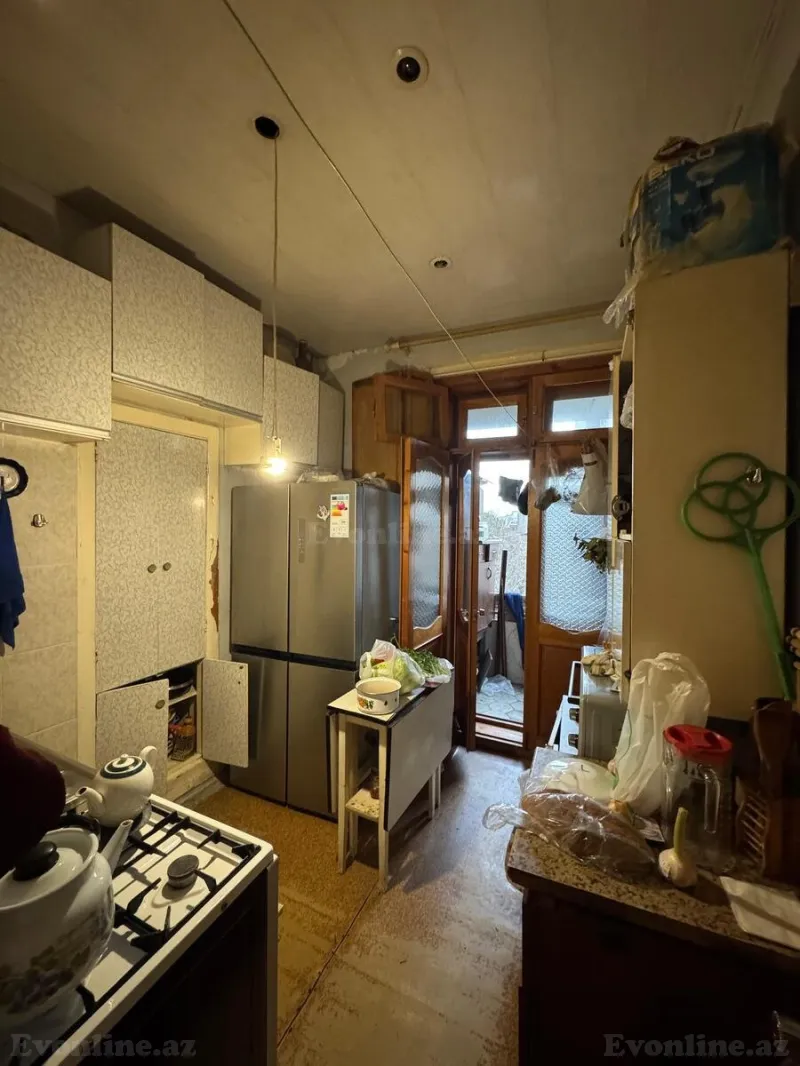 Satılır 2 otaqlı Mənzil Köhnə tikili 63 m² Nərimanov r. - şəkil 6