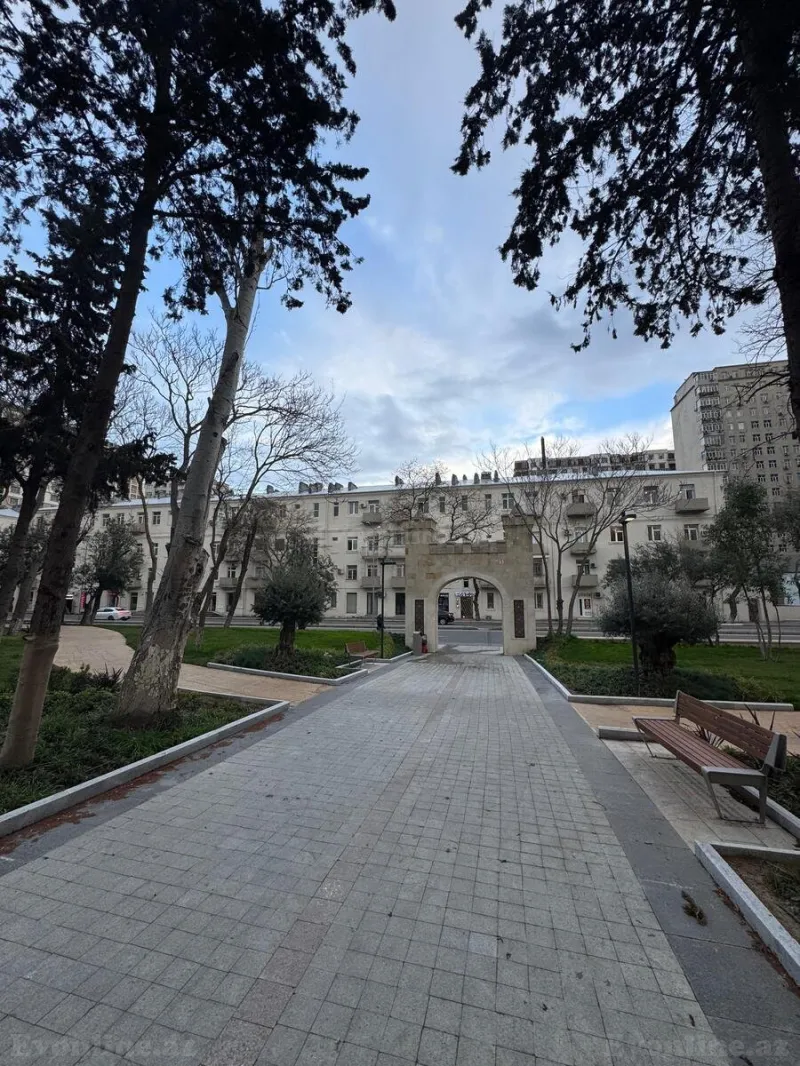 Satılır 2 otaqlı Mənzil Köhnə tikili 63 m² Nərimanov r. - şəkil 10