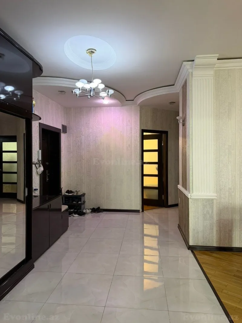 Satılır 3 otaqlı Mənzil Yeni tikili 125 m² 8 Noyabr m. - şəkil 7