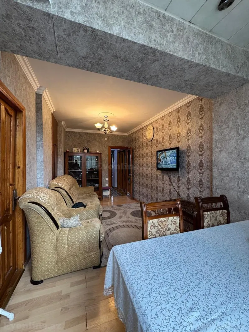 Satılır 3 otaqlı Mənzil Köhnə tikili 120 m² Yasamal r. - şəkil 3