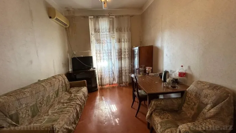 Kirayə verilir 2 otaqlı Mənzil Köhnə tikili 45 m² Yasamal