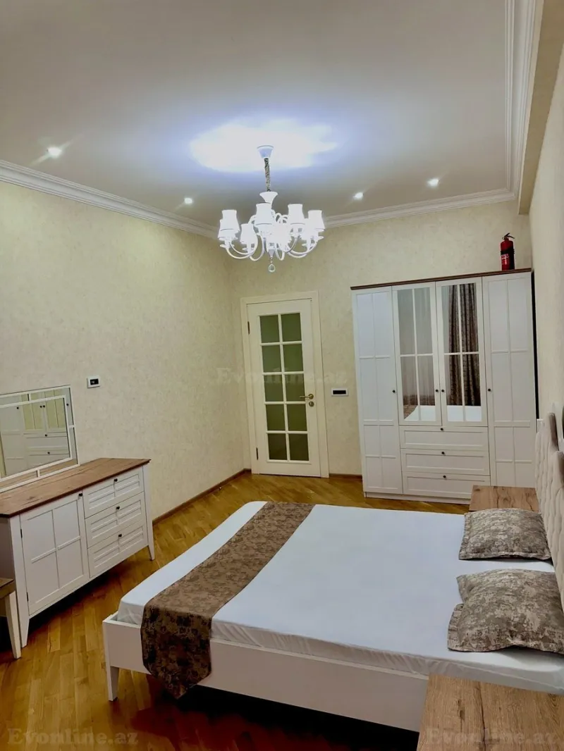 Kirayə verilir 3 otaqlı Mənzil Yeni tikili 120 m² 28 May m. - şəkil 4